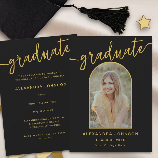 Anuncio Moderna graduación de fotografía de moda en Arco (Modern trendy arch photo graduation announcement card stylish chic black and gold  script)