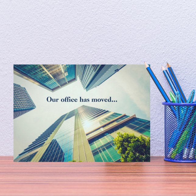 Anuncio Moderno edificio de oficinas Cambio de dirección M (Subido por el creador)