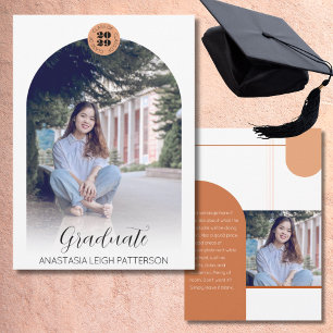 Anuncio Moderno guión de dos arcos de fotos Graduación de