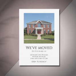 Anuncio Nos hemos mudado simple foto nueva casa de mudanza