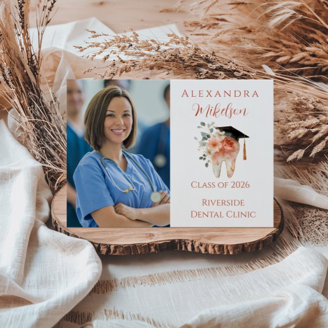 Anuncio Photo Soft Floral Tooth Graduation Party (Subido por el creador)