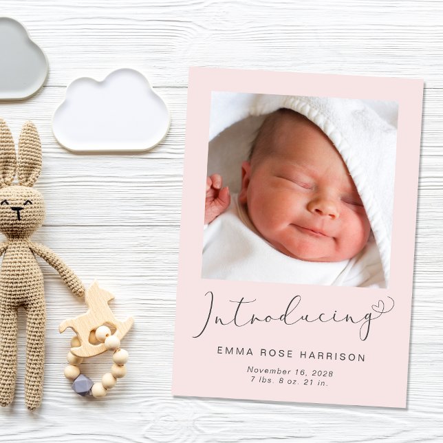 Anuncio Presentación de fotos de nacer de niña rosada (Announce the arrival of your precious baby in a way that is as beautiful and unique as she is)