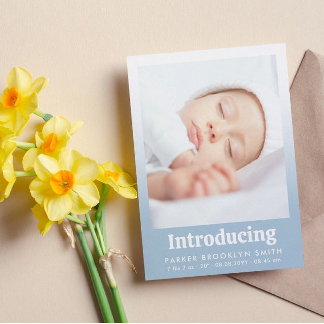 Anuncio Presentación de nueva bebé en foto de color azul c (Subido por el creador)