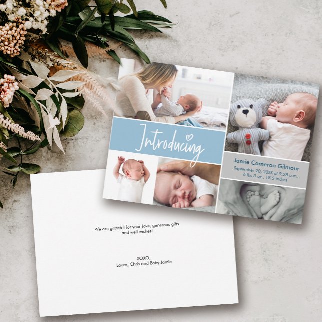 Anuncio Presentamos fotos de recién nacidos del corazón Na (Modern blue Introducing handlettering script heart detail birth announcement thank you card.)
