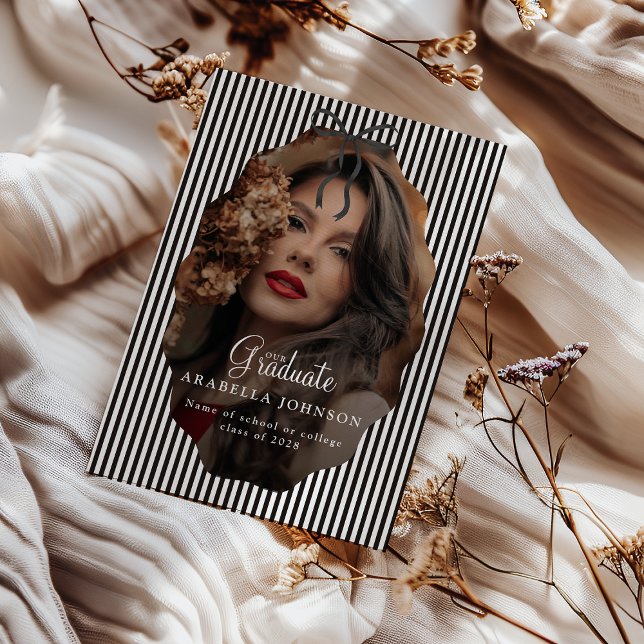 Anuncio Sweet Pinstriped Black Bow Photo Graduation (Subido por el creador)