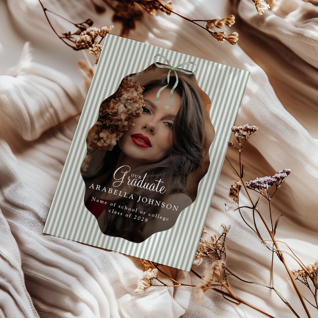 Anuncio Sweet Pinstriped Green Bow Photo Graduation (Subido por el creador)