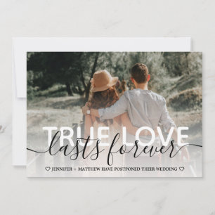 Anuncio Tipografía de boda pospuesta por amor verdadero