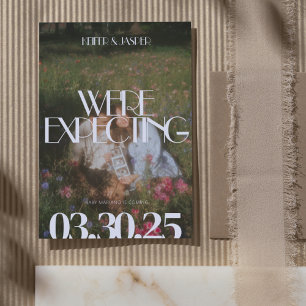 Anuncio Tipografía moderna Foto estética preñez