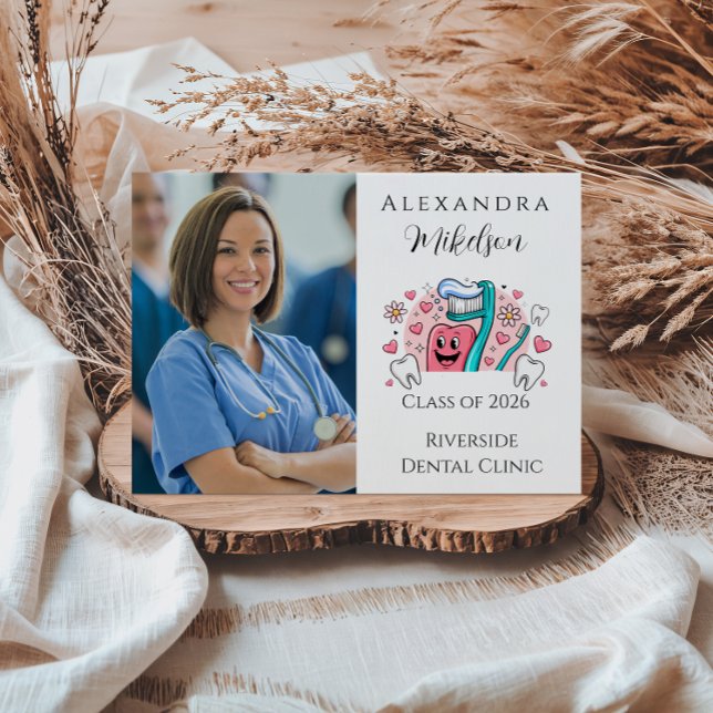 Anuncio Whimsical Tooth & Hearts Dental Graduation Party (Subido por el creador)