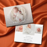 Anuncios de nacimiento de Collage de fotos recién<br><div class="desc">Los dulces anuncios de natalidad incluyen tu foto favorita del recién nacido con el nombre de tu bebé en un guión elegante en la parte delantera y las estadísticas de nacimiento y tus nombres en letras de moda en la parte posterior con más fotos.</div>