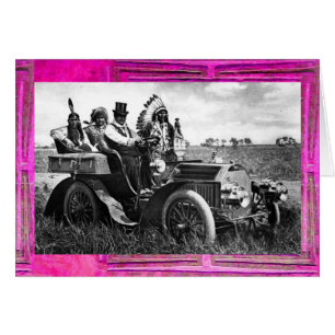 APACHES Y GERONIMO CONDUCIENDO UN AUTOMÓVIL
