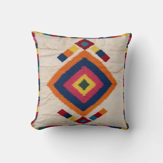 Apelación de cosecha: almohadas blancas de kilim c (Anverso)