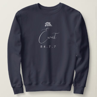 apellido oscuro con sudadera de fecha y firma