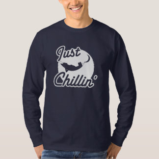 Apenas la camiseta de los hombres largos de la