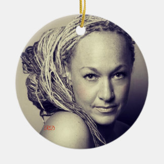 Apenas ornamento de Raquel