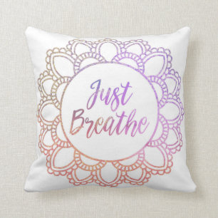 "Apenas respire" la almohada de la mandala
