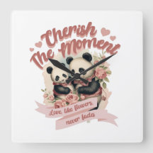 Apreciar el reloj de la pared del momento