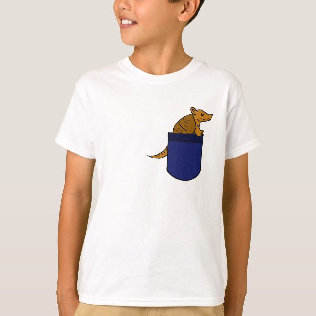 AQ- armadillo en una camisa del bolsillo (Anverso)