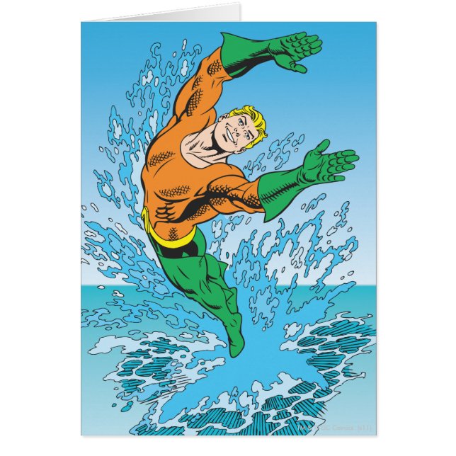 Aquaman sale del mar (Frente)