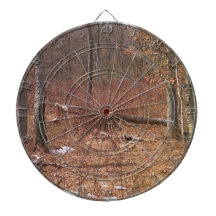 Árbol caído en el tablero de madera