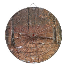 Árbol caído en el tablero de madera