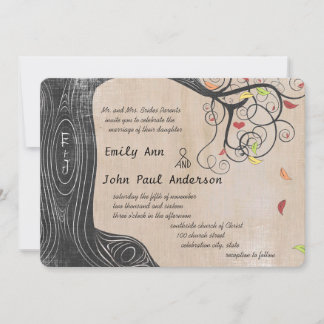 Árbol de colores de otoño en la invitación a la bo