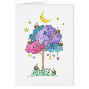 Árbol de pájaros nidificantes bajo las estrellas