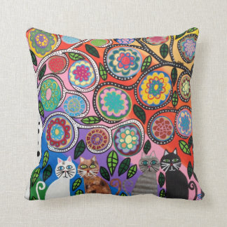 Árbol del arte de la almohada de Kerri Ambrosino