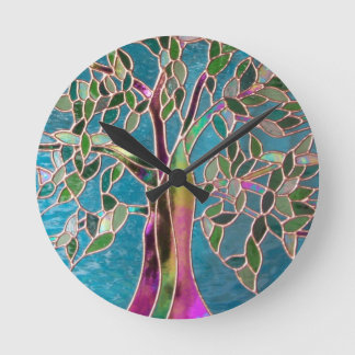 Árbol del reloj de pared del encantamiento