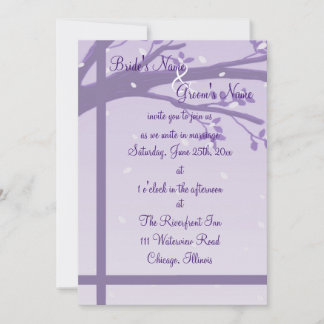 Árbol en la invitación púrpura del boda de la