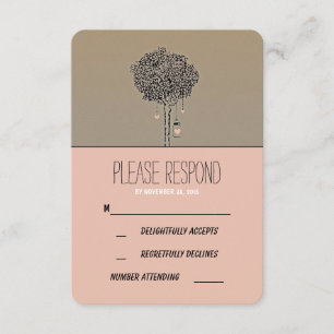Árbol rústico lindo y tarjeta RSVP de boda de carr