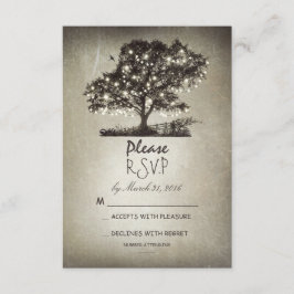 Árbol rústico y luces de cadena tarjetas RSVP de b