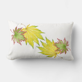 Arce japonés en una almohada lumbar