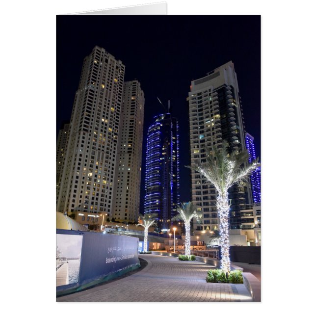 Arquitectura de Dubái de noche (Frente)