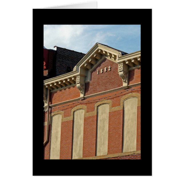 Arquitectura De Edificio De 1882 (Frente)