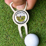 Arreglapiques De Golf Foto loca de Driving Dad del nombre del niño<br><div class="desc">Regalo fotográfico para el golfista de un niño con foto de un personalizado y personalizado con el nombre de su hijo. Vacaciones muy útiles o regalo del día del padre para los días de golf de papá.</div>