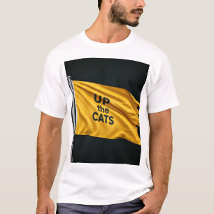 Arriba de la camiseta de los gatos