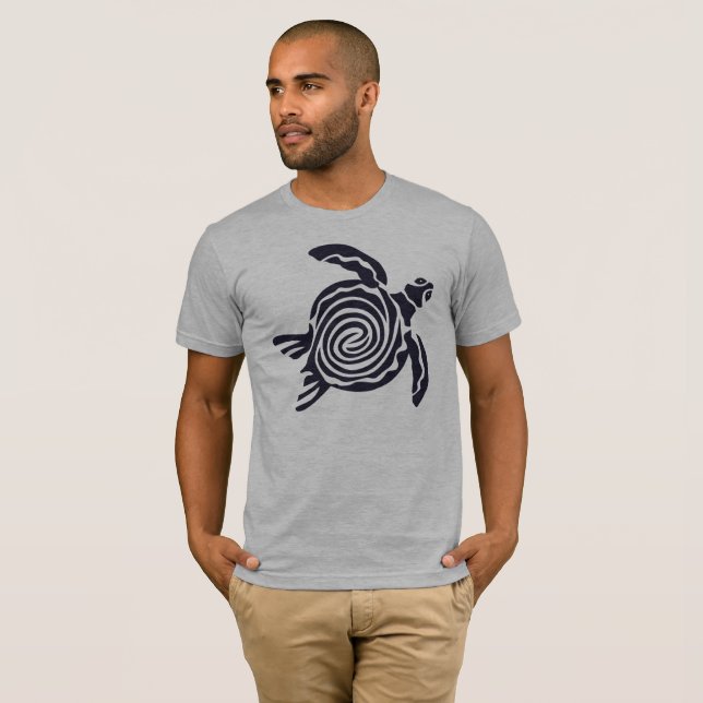 Arte de tortuga tribal en camiseta azul oscuro (Anverso completo)
