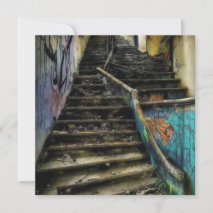 Arte Urbano en Escaleras Edificio Abandonado