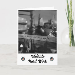 Artesanía y confianza - Tarjeta del Día del Trabaj