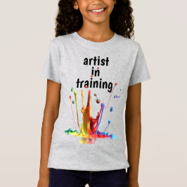 Artista en Formación, con camiseta salpicada de pi