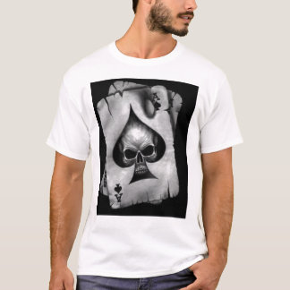 As del cráneo de la camiseta de las espadas