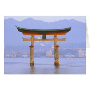 Asia, Japón, Hiroshima. Mivaiima. Puerta Torii