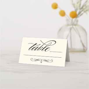 Asiento Elegante Tarjeta de Boda con Caligrafía Negra en M