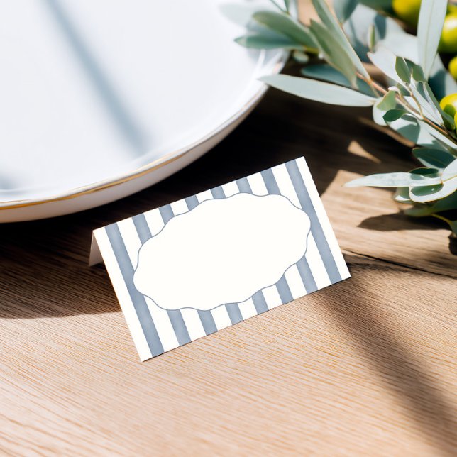 Asiento La Dolce Vita Blue Striped Doble Tarjeta de la pla (Keep seating organized with classic striped place cards for your tables.)