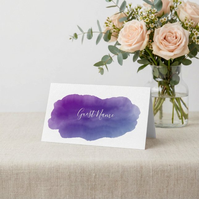 Asiento Tarjeta de lugar de color morado suave (Soft purple watercolor guest name place card.)