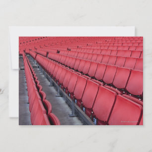 Asientos vacíos en el estadio