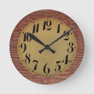 Aspecto de madera y reloj de pared facial vintage