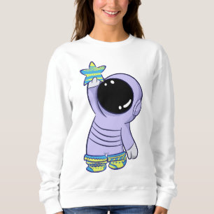 Astronauta con sudadera de diferentes medias