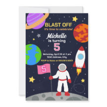 Astronauta en invitación al cumpleaños espacial